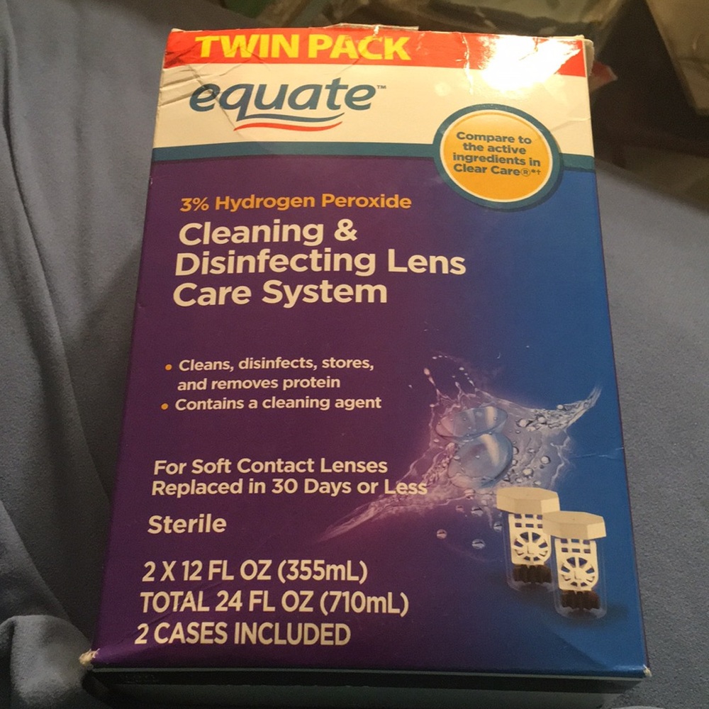 Cleaning and Disinfecting lens care system
